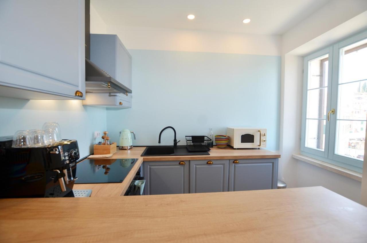 Apartment Leone Sea View